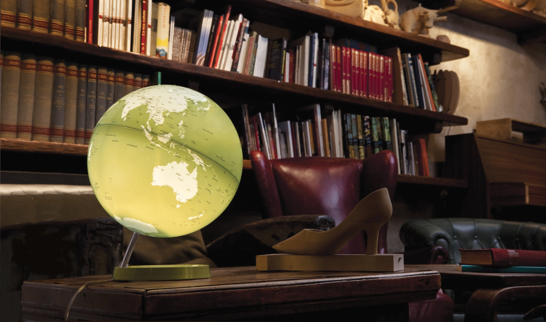 Atmosphere Light & Colour Leuchtglobus 30 cm Tischglobus, Standfuss